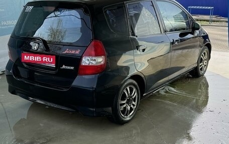 Honda Jazz I рестайлинг, 2005 год, 650 000 рублей, 1 фотография