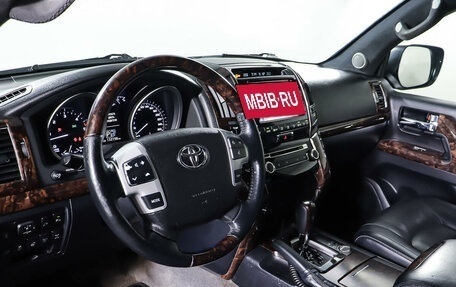 Toyota Land Cruiser 200, 2014 год, 4 998 000 рублей, 16 фотография