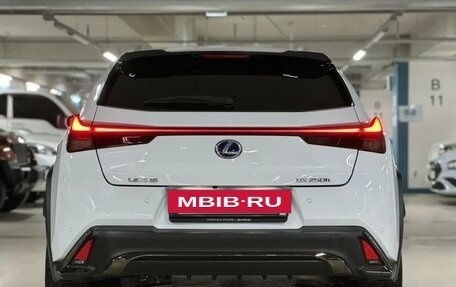Lexus UX I, 2021 год, 2 990 000 рублей, 4 фотография