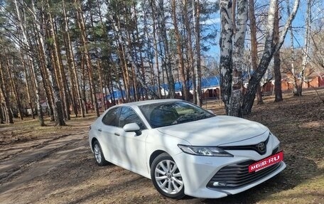 Toyota Camry, 2018 год, 2 265 000 рублей, 10 фотография