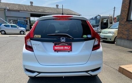 Honda Fit III, 2019 год, 989 000 рублей, 4 фотография