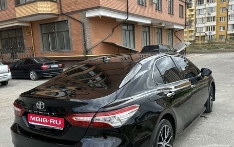 Toyota Camry, 2019 год, 2 700 000 рублей, 5 фотография