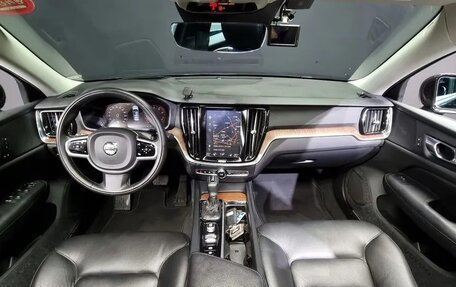 Volvo S60 III, 2020 год, 3 000 000 рублей, 6 фотография