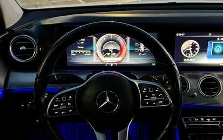 Mercedes-Benz E-Класс, 2019 год, 3 890 000 рублей, 8 фотография