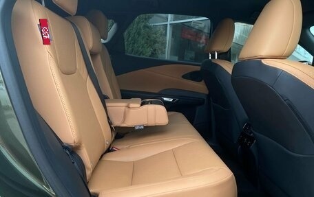 Lexus RX IV рестайлинг, 2023 год, 10 700 000 рублей, 14 фотография