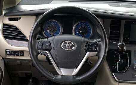 Toyota Sienna III, 2016 год, 3 333 000 рублей, 12 фотография