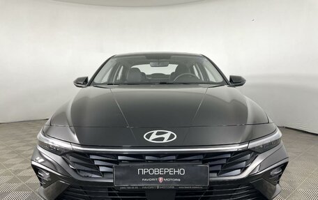 Hyundai Elantra, 2023 год, 2 350 000 рублей, 2 фотография