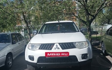 Mitsubishi Pajero Sport II рестайлинг, 2011 год, 1 530 000 рублей, 2 фотография