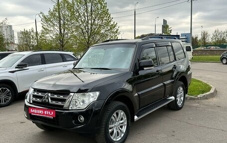 Mitsubishi Pajero IV, 2013 год, 2 490 000 рублей, 2 фотография