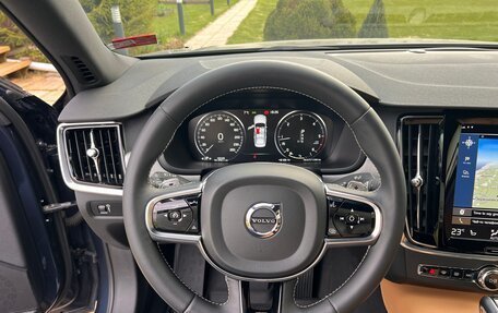 Volvo S90 II рестайлинг, 2018 год, 2 999 999 рублей, 10 фотография