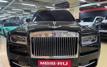 Rolls-Royce Cullinan, 2023 год, 64 900 000 рублей, 2 фотография
