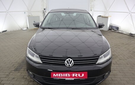 Volkswagen Jetta VI, 2011 год, 1 155 000 рублей, 8 фотография
