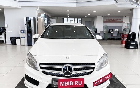 Mercedes-Benz A-Класс, 2015 год, 1 650 000 рублей, 2 фотография