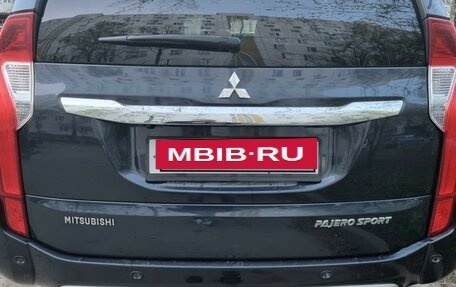 Mitsubishi Pajero Sport III рестайлинг, 2019 год, 2 890 000 рублей, 2 фотография