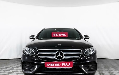 Mercedes-Benz E-Класс, 2018 год, 3 900 000 рублей, 2 фотография