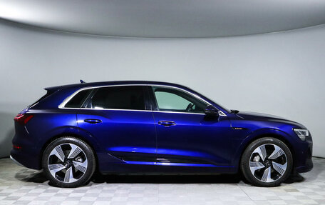 Audi e-tron I, 2020 год, 6 399 000 рублей, 4 фотография