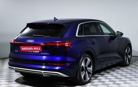 Audi e-tron I, 2020 год, 6 399 000 рублей, 5 фотография
