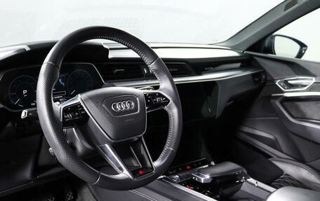 Audi e-tron I, 2020 год, 6 399 000 рублей, 14 фотография