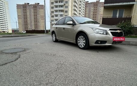 Chevrolet Cruze II, 2011 год, 925 000 рублей, 2 фотография