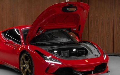 Ferrari F8, 2020 год, 40 000 000 рублей, 6 фотография