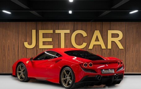 Ferrari F8, 2020 год, 40 000 000 рублей, 17 фотография