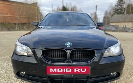 BMW 5 серия, 2004 год, 799 000 рублей, 3 фотография