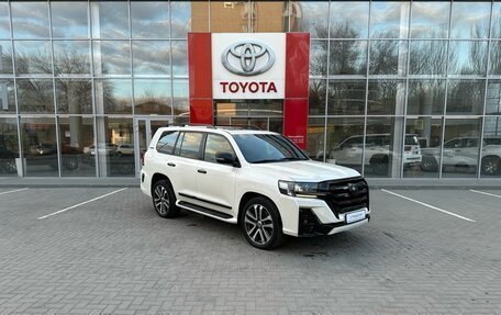 Toyota Land Cruiser 200, 2018 год, 7 500 000 рублей, 3 фотография