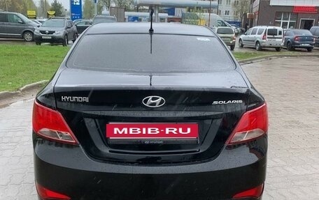 Hyundai Solaris II рестайлинг, 2015 год, 750 000 рублей, 3 фотография