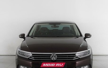 Volkswagen Passat B8 рестайлинг, 2015 год, 1 999 000 рублей, 3 фотография