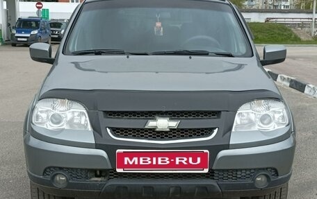 Chevrolet Niva I рестайлинг, 2015 год, 750 000 рублей, 2 фотография