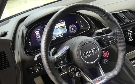 Audi R8, 2021 год, 16 400 000 рублей, 9 фотография