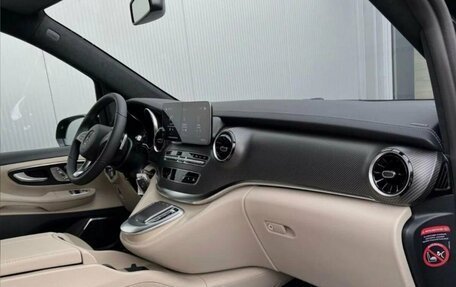 Mercedes-Benz V-Класс, 2024 год, 16 290 000 рублей, 5 фотография
