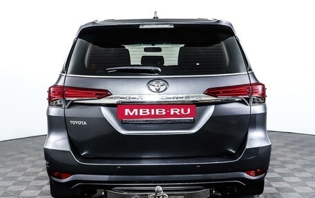 Toyota Fortuner II, 2018 год, 3 498 000 рублей, 6 фотография