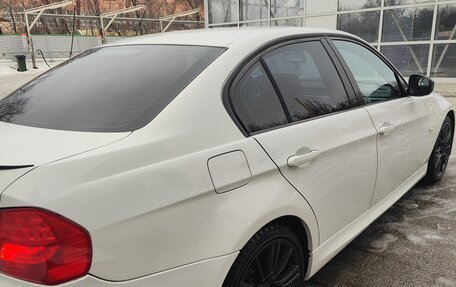 BMW 3 серия, 2010 год, 1 100 000 рублей, 3 фотография