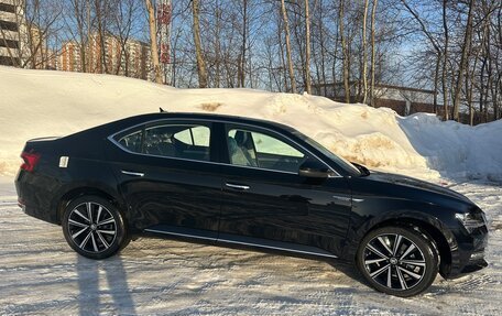 Skoda Superb III рестайлинг, 2023 год, 3 665 000 рублей, 4 фотография