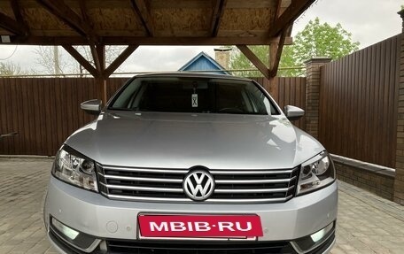Volkswagen Passat B7, 2012 год, 1 295 000 рублей, 2 фотография
