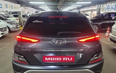 Hyundai Kona I, 2021 год, 1 380 000 рублей, 5 фотография