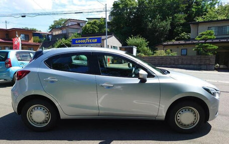 Mazda Demio IV, 2019 год, 900 000 рублей, 4 фотография