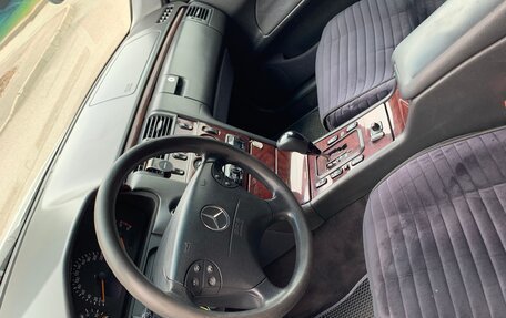 Mercedes-Benz E-Класс, 2001 год, 1 300 000 рублей, 21 фотография
