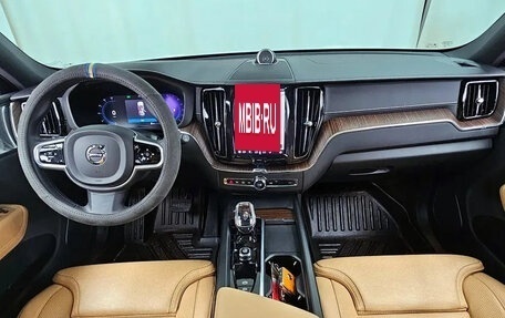 Volvo XC60 II, 2021 год, 5 100 000 рублей, 7 фотография