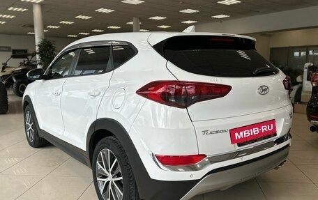 Hyundai Tucson III, 2016 год, 2 350 000 рублей, 6 фотография