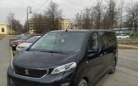 Peugeot Traveller I, 2020 год, 3 700 000 рублей, 2 фотография