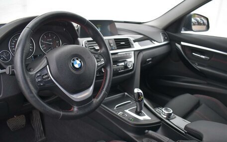 BMW 3 серия, 2019 год, 2 598 000 рублей, 13 фотография