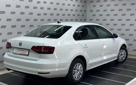Volkswagen Jetta VI, 2018 год, 1 560 000 рублей, 2 фотография