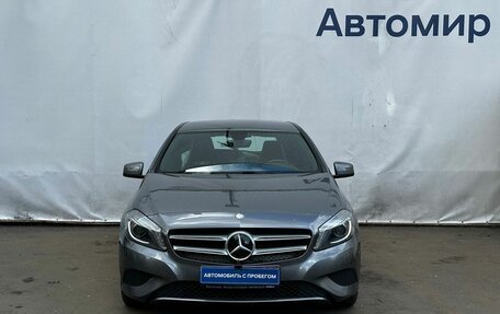 Mercedes-Benz A-Класс, 2013 год, 1 490 000 рублей, 2 фотография