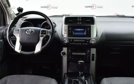 Toyota Land Cruiser Prado 150 рестайлинг 2, 2011 год, 3 249 000 рублей, 6 фотография