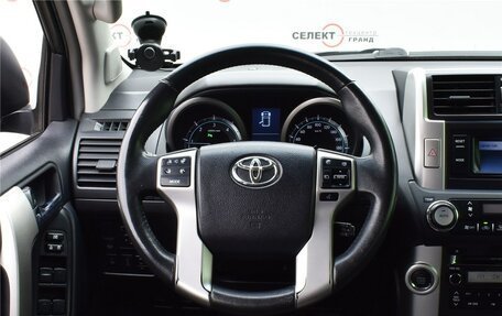 Toyota Land Cruiser Prado 150 рестайлинг 2, 2011 год, 3 249 000 рублей, 8 фотография