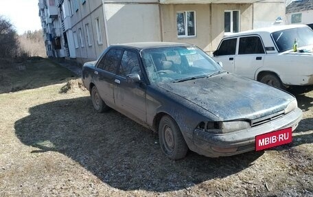 Toyota Carina, 1990 год, 70 000 рублей, 2 фотография