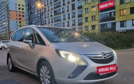 Opel Zafira C рестайлинг, 2014 год, 1 670 000 рублей, 8 фотография