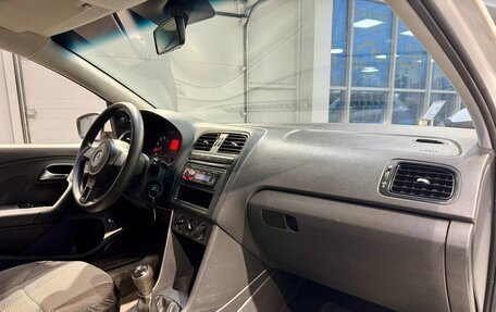 Volkswagen Polo VI (EU Market), 2012 год, 665 000 рублей, 17 фотография